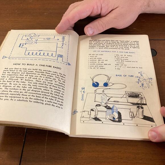 Vintage 40s The Bear Cub Scout Book #3231 (1948) BSA - Picture 2 of 2
